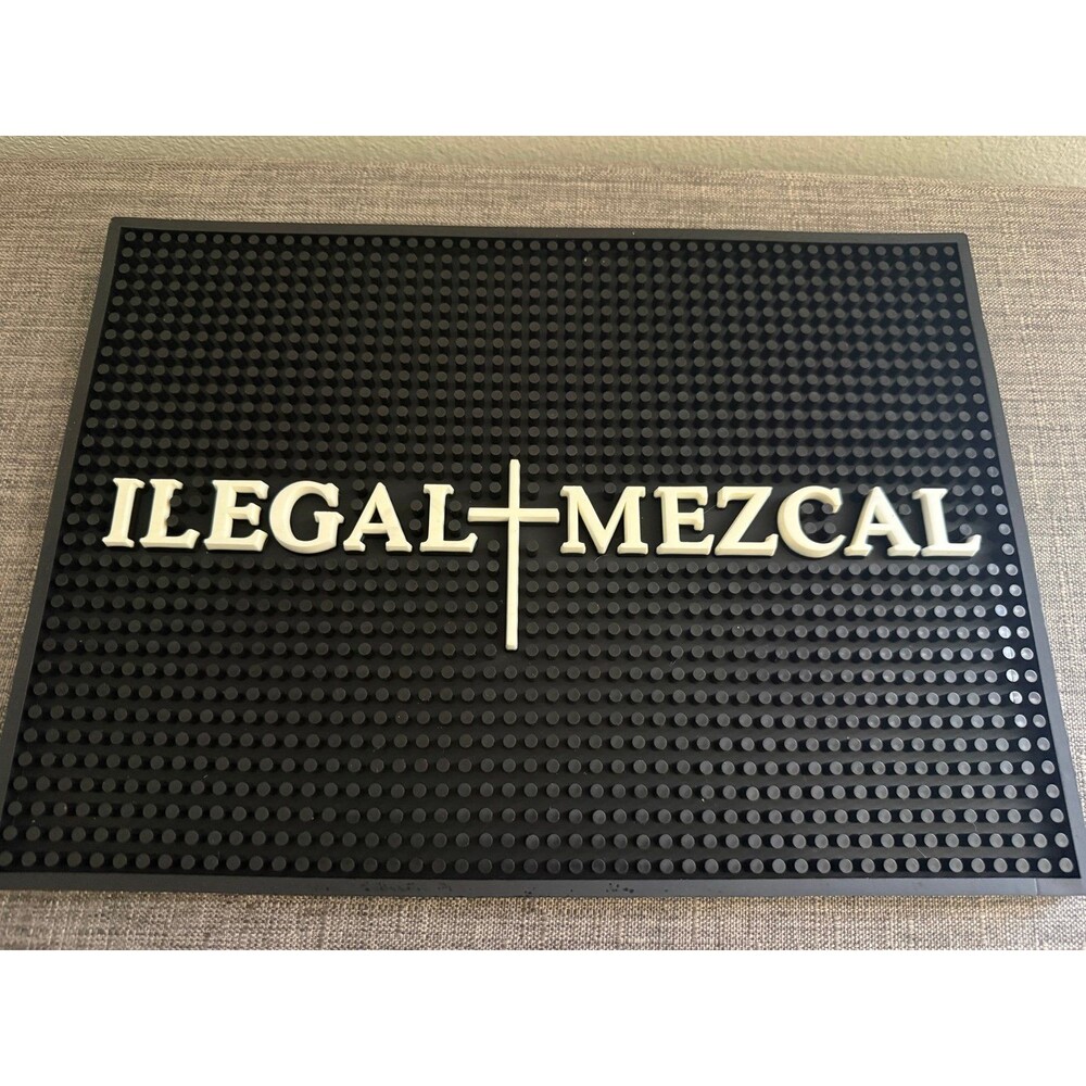 New ILegal Mezcal Black Rubber Drink Spill Mat 14x10 -open box-